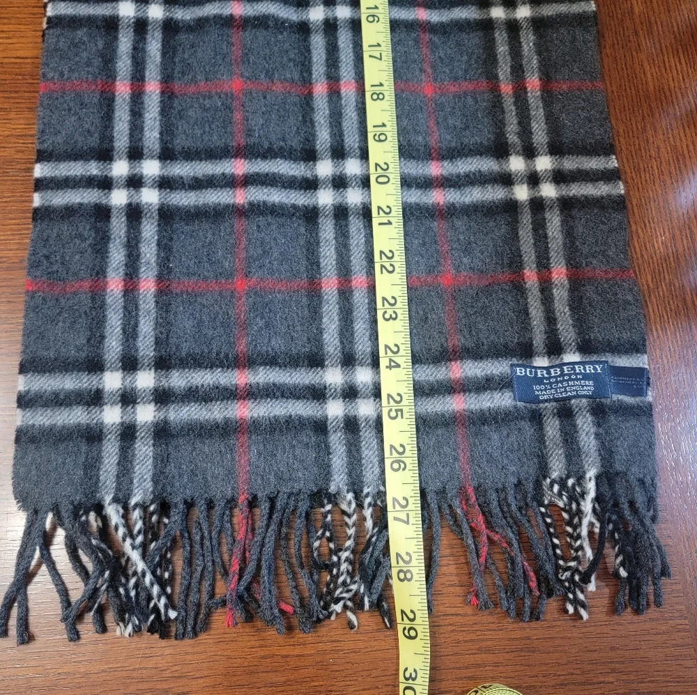 Burberry Novacheck Gray Plaid Cashmere Scarf